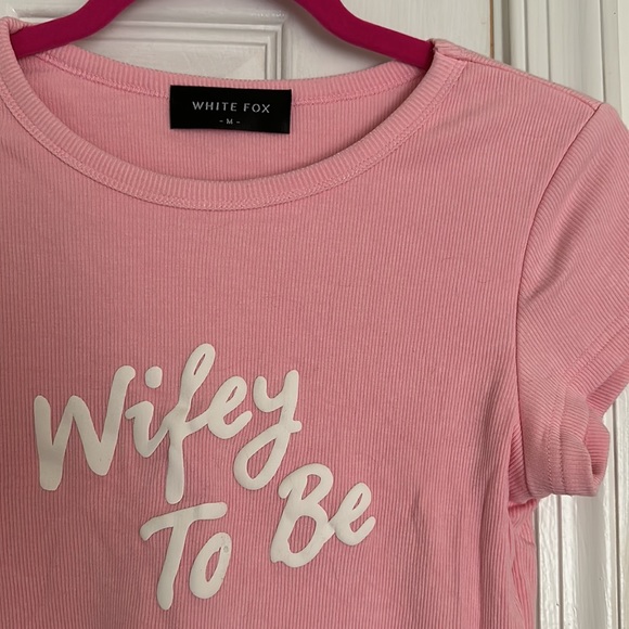 White Fox Wifey To Be Pink Crop Top - Picture 2 of 5